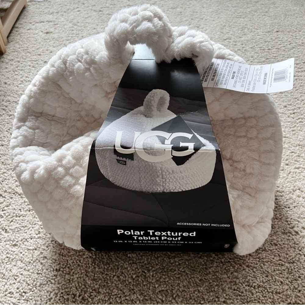 Ugg Pouf